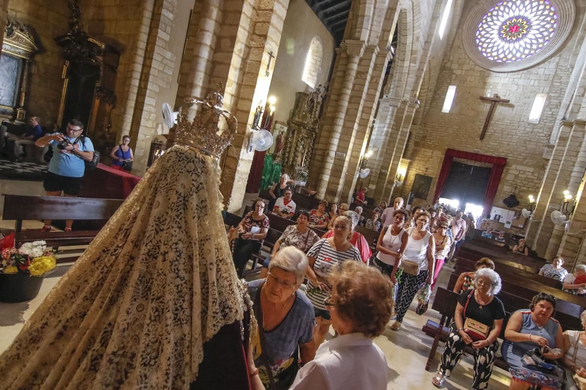 Martes 13: besamanos de la Virgen de los Remedios