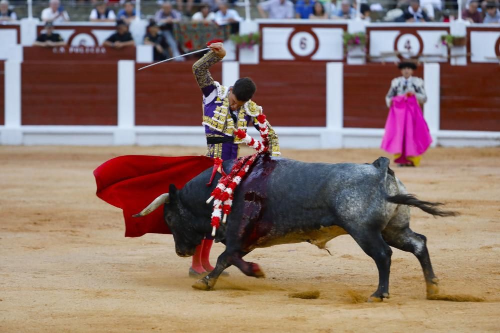 Segunda corrida de toros en El Bibio