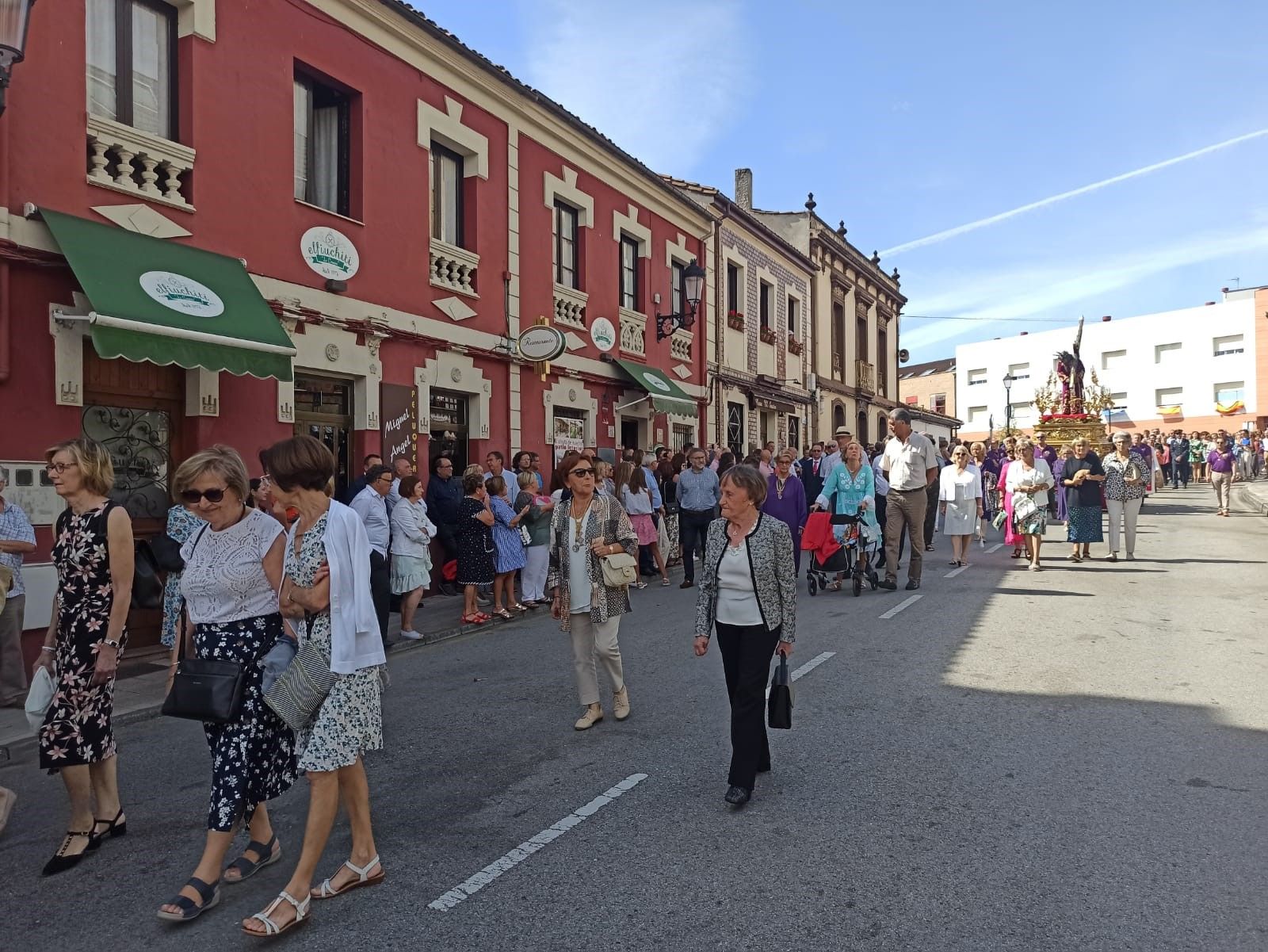 Todas las imágenes del Ecce Homo: así fue la multitudinaria y emocionante procesión en Noreña