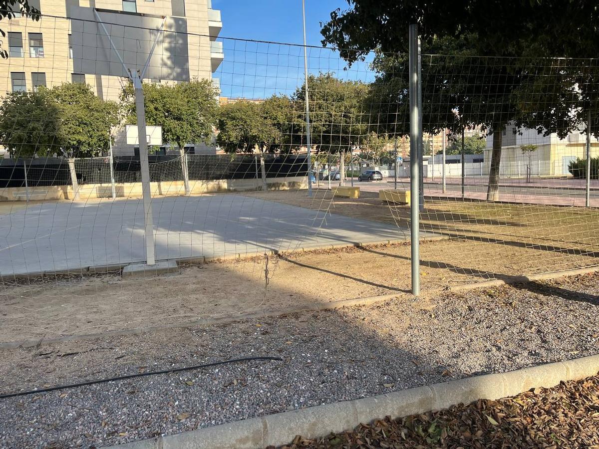 Canxes antigues al PAU Censal.