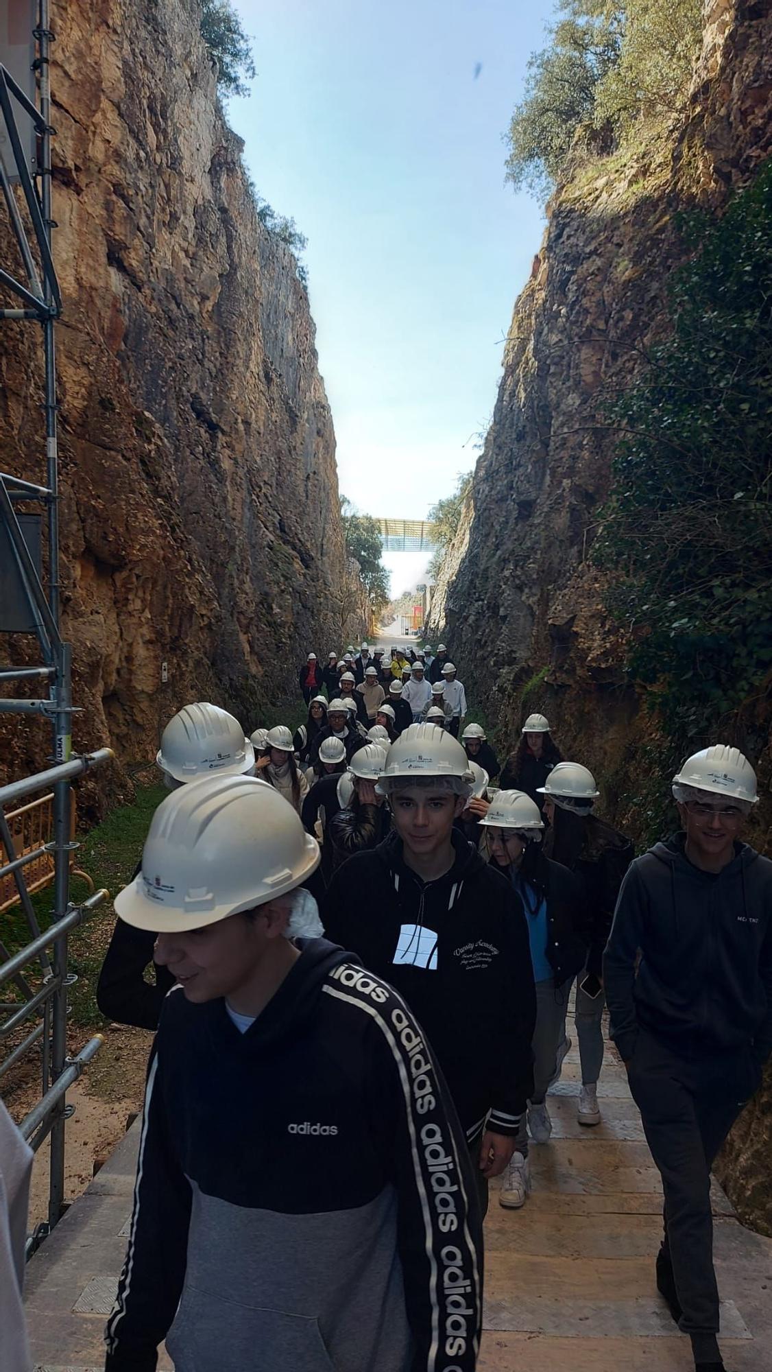 Benavente: El León Felipe visita Atapuerca