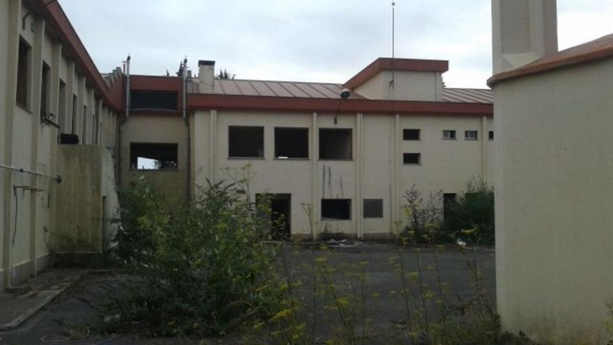 Edificación principal del antiguo Ligal de Bergondo. | // LA OPINIÓN