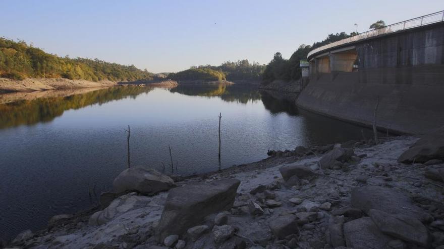 Embalse de Eiras // R. Grobas