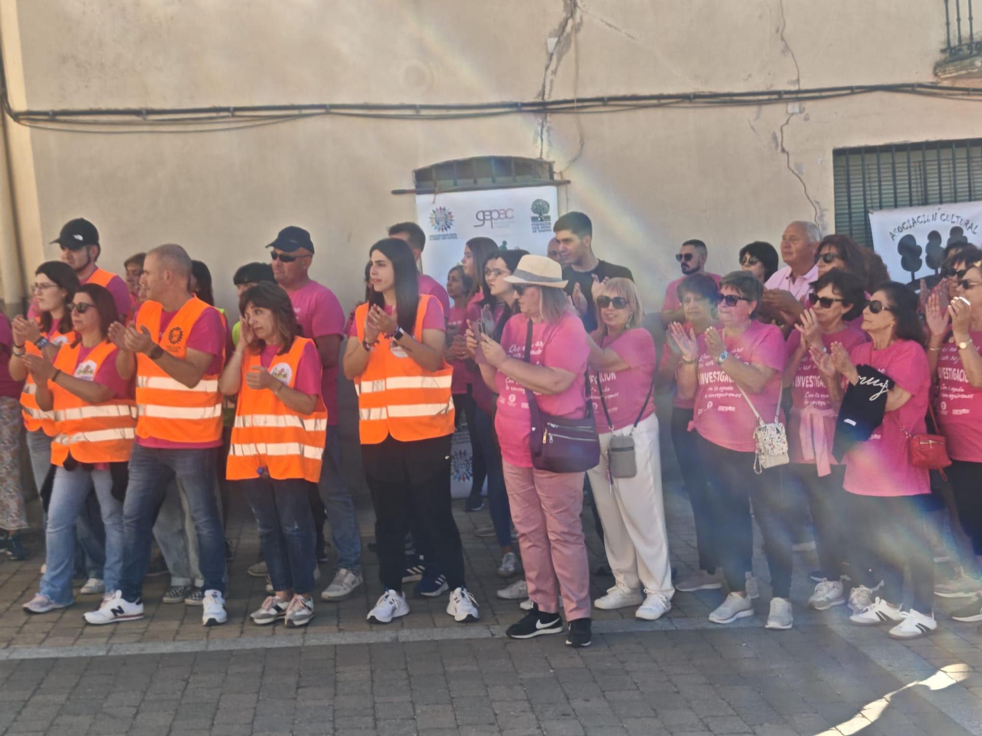 GALERÍA | La marcha de Fuentesaúco por el cáncer en imágenes