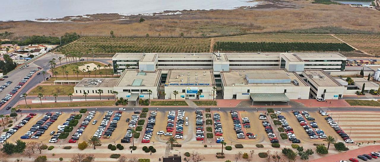 Hospital Universitario de Torrevieja, en una imagen aérea.