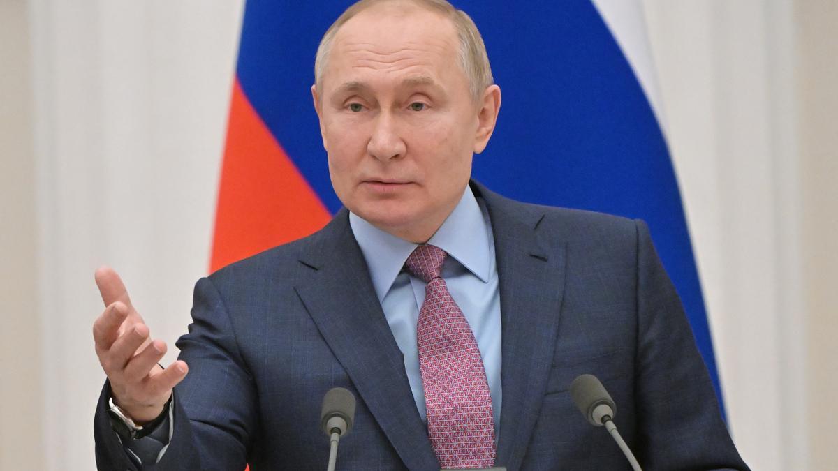 Putin advierte que el conflicto en el Donbás se ha agravado.