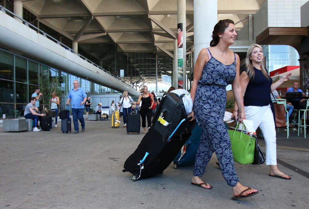 Operación salida en el aeropuerto de Málaga