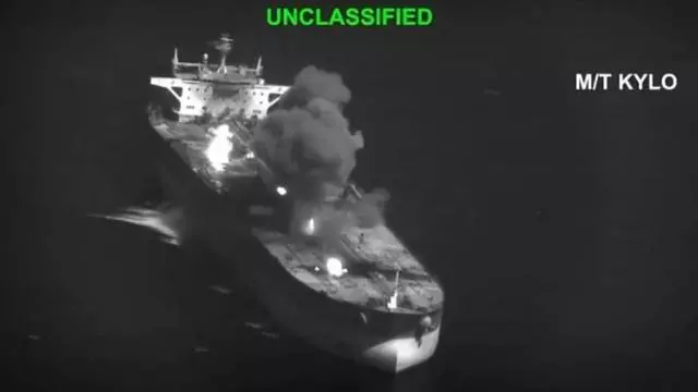 EEUU ataca tres petroleros iraníes tras un ataque contra buques de guerra estadounidenses