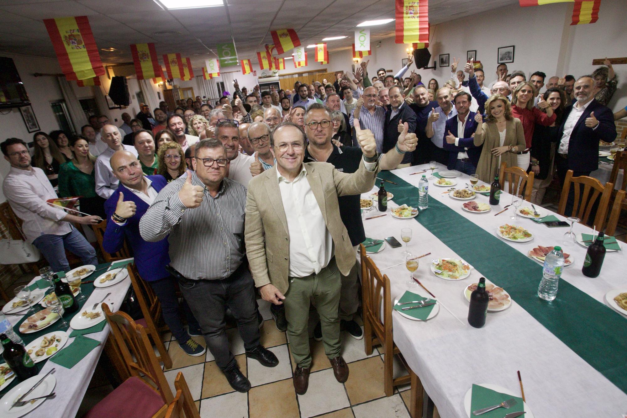 Cena de Vox con los fichajes del PP y Cs en Murcia