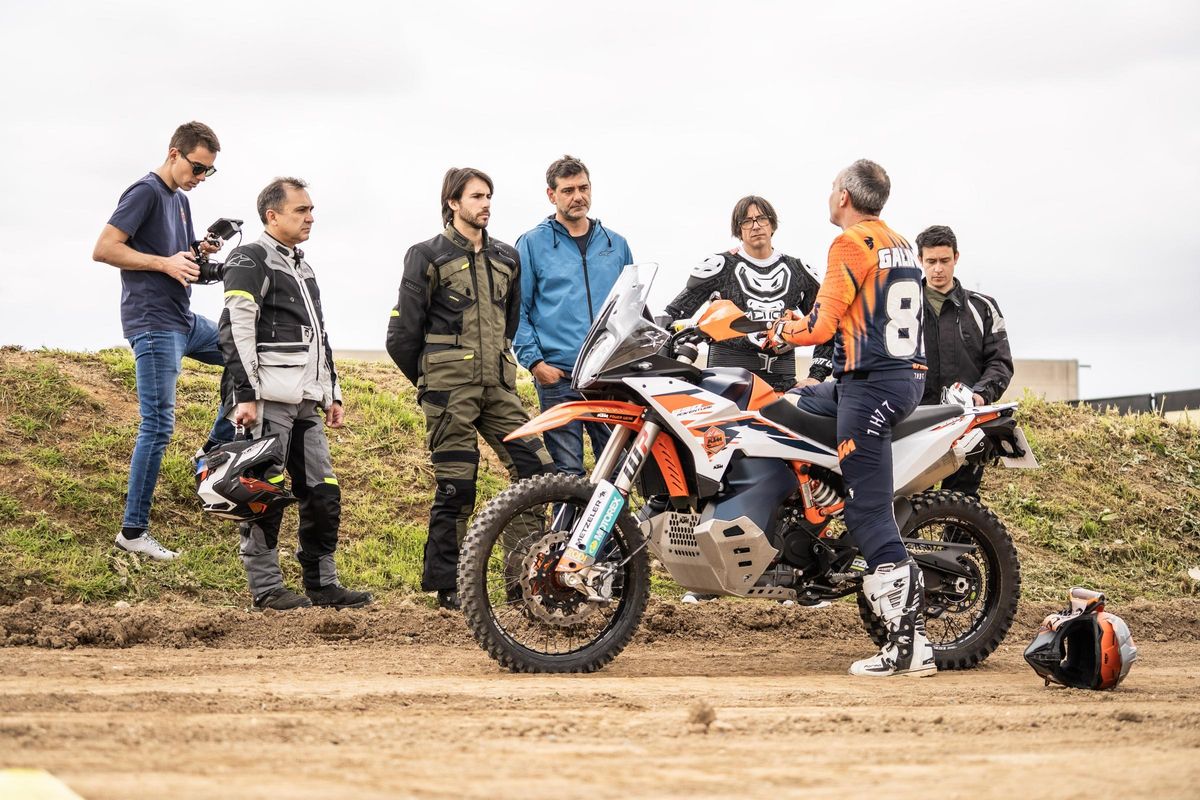 KTM y Xavi Galindo, juntos por una conducción más segura y divertida
