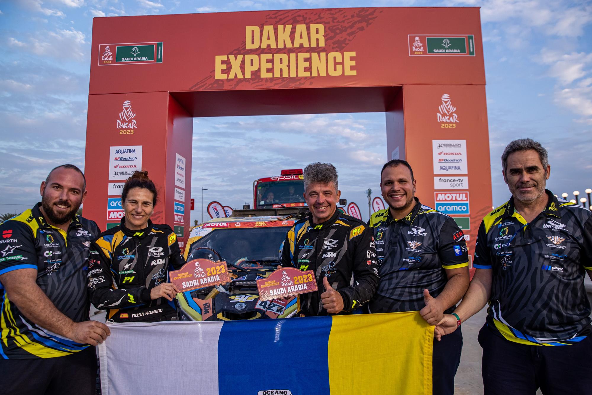 Podio en la meta del Dakar de Peñate