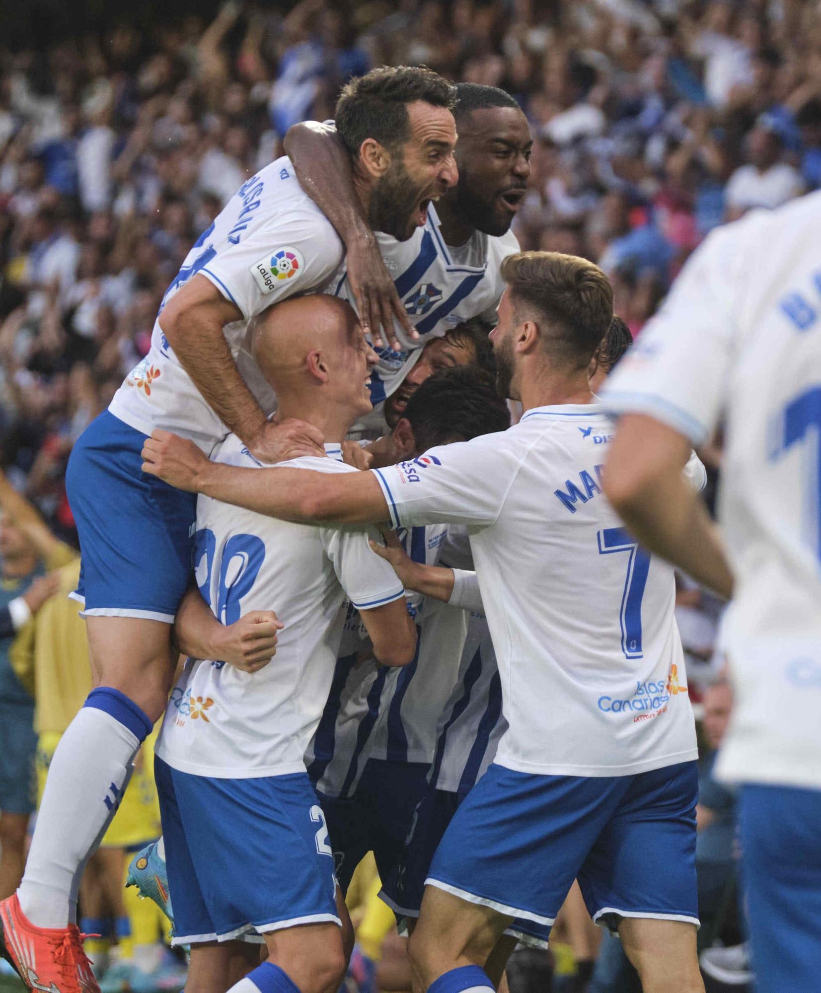 CD Tenerife-UD Las Palmas partido de ascenso a Primera División