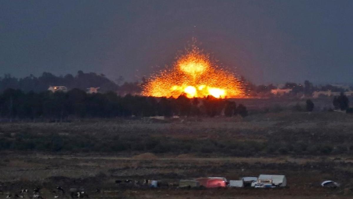 Explosiones provocadas por los bombardeos aéreos de las fuerzas gubernamentales el 24 de julio.