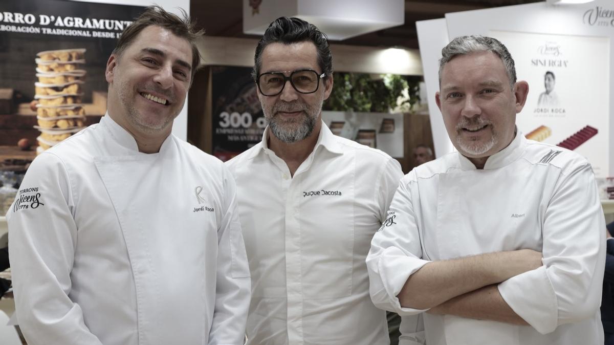 Jordi Roca, Quique Dacosta y Albert Adrià, tras la presentación de sus turrones para Torrons Vicens en Alimentaria.