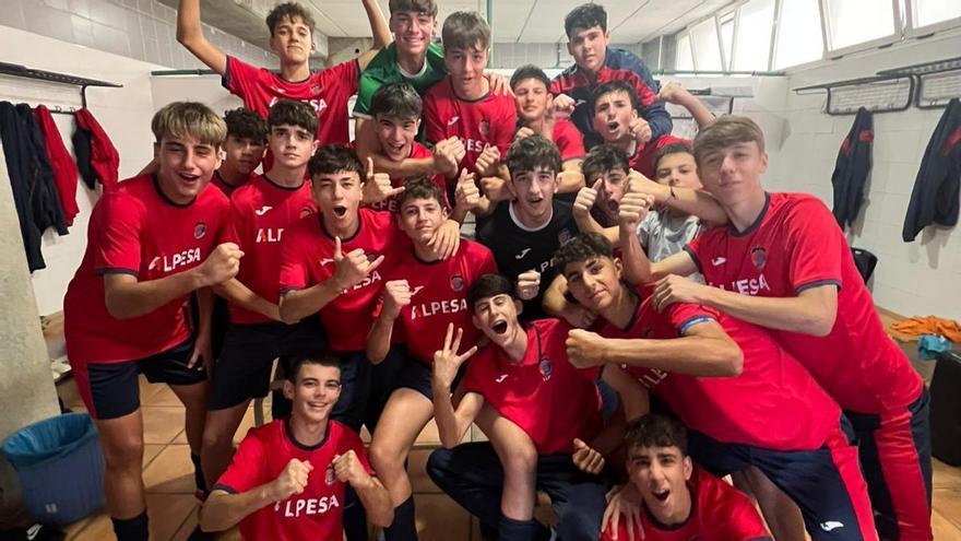 Los cadetes valleros festejan su primer éxito liguero