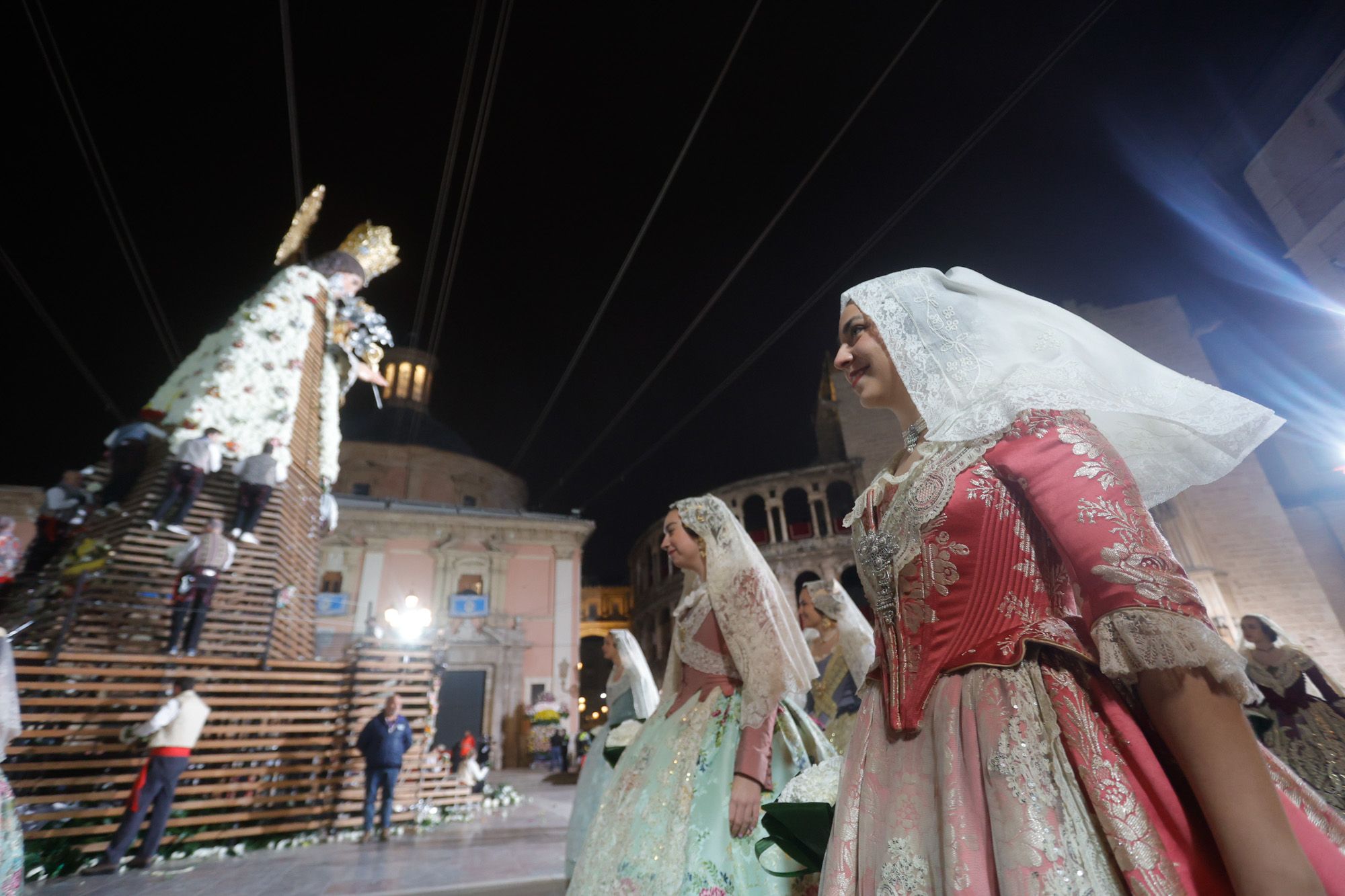 Todas las fotos de la Ofrenda del 17 de marzo por la calle San Vicente de 20:00 a 21:00 horas