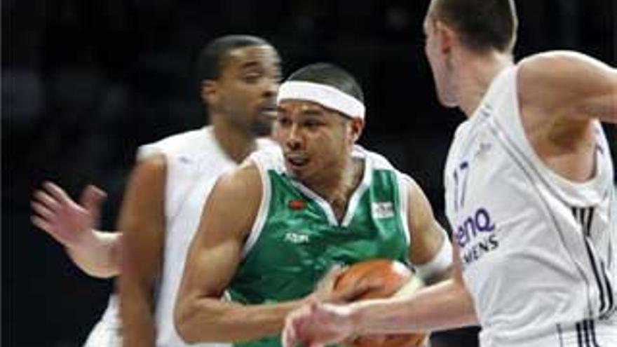 El Real Madrid está en la final de la Copa ULEB de baloncesto tras ganar al Unics Kazán