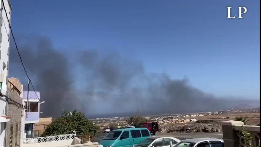 Controlado el incendio en una recuperadora de papel en El Goro