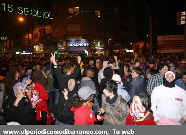 GALERÍA DE FOTOS - La ‘Nit màgica’ llena de pólvora y fuego la capital