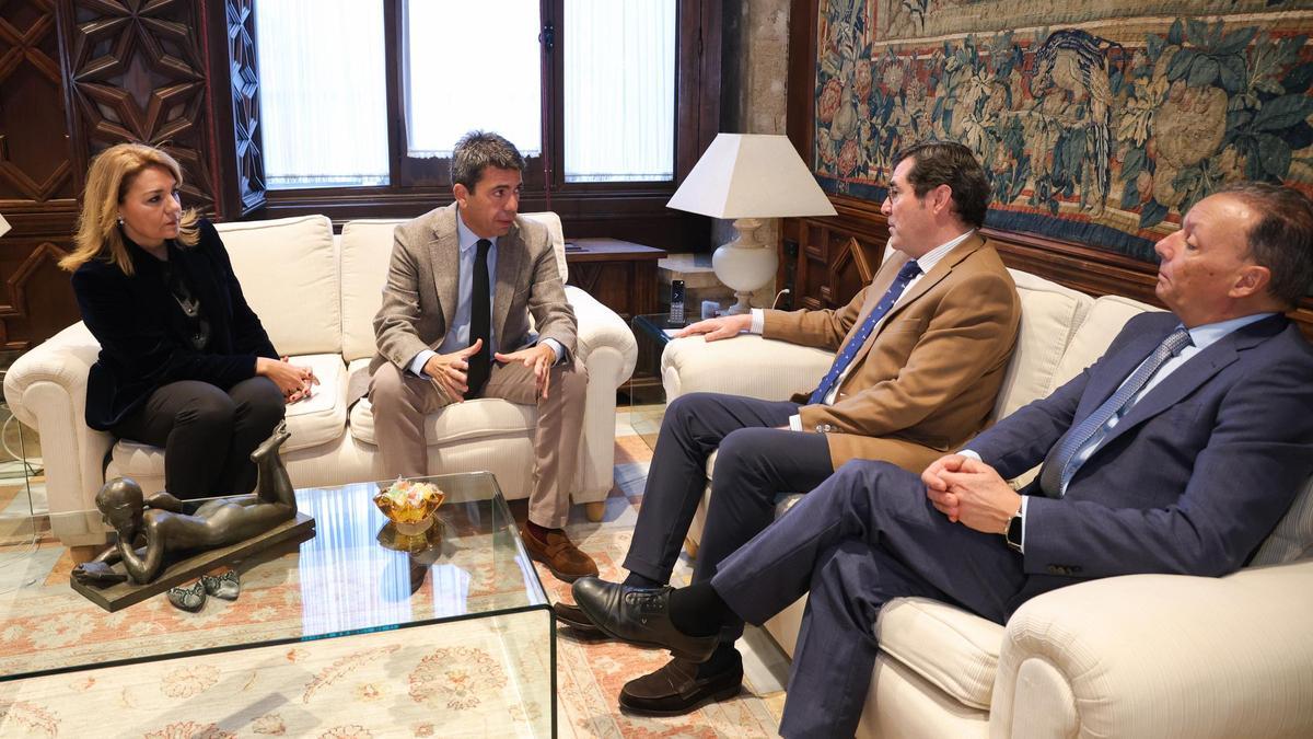 Encuentro de Carlos Mazón con el presidente de la patronal española.