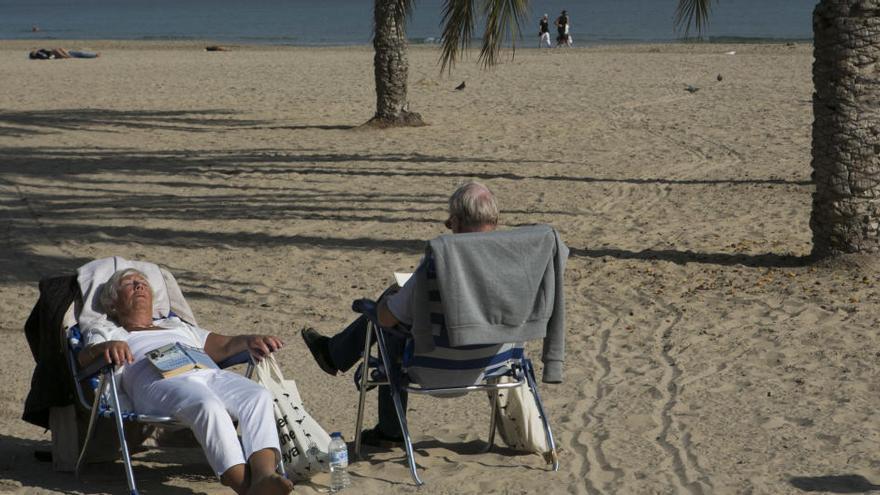 El tiempo en Alicante: fin de semana primaveral con calor a mediodía y mucho frío seco por la noche