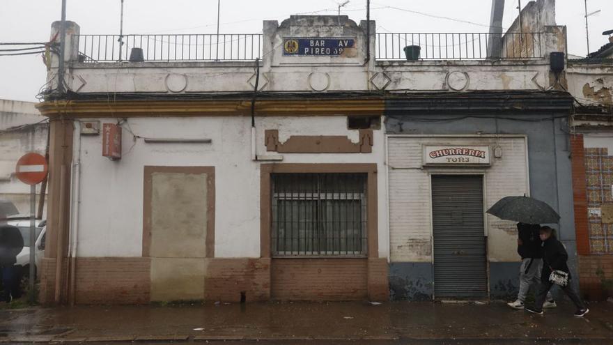 Los cimientos de la memoria del bar El Pireo