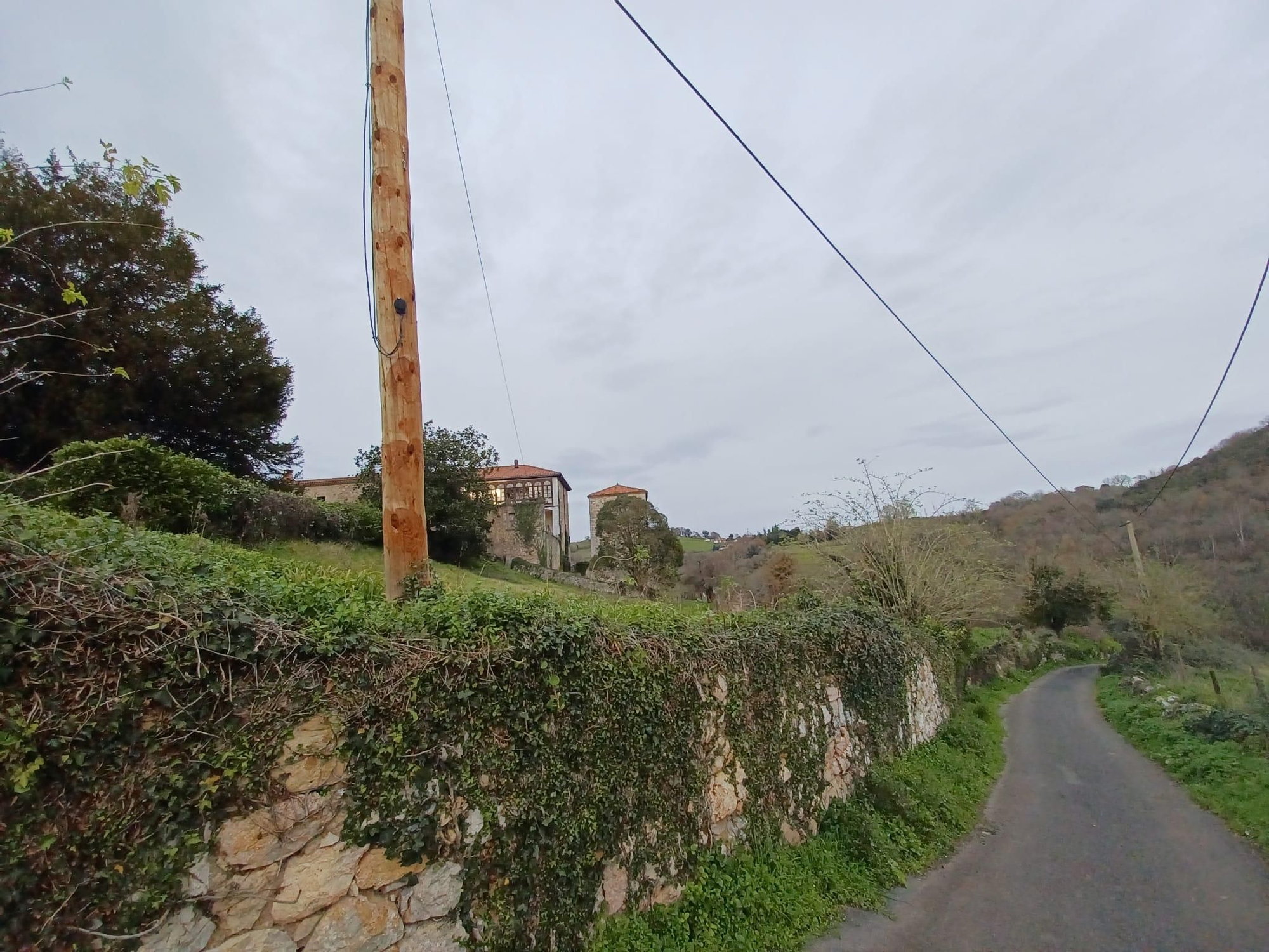 La Torre de Báscones está a la venta: así es el espectacular conjunto palaciego de Grado