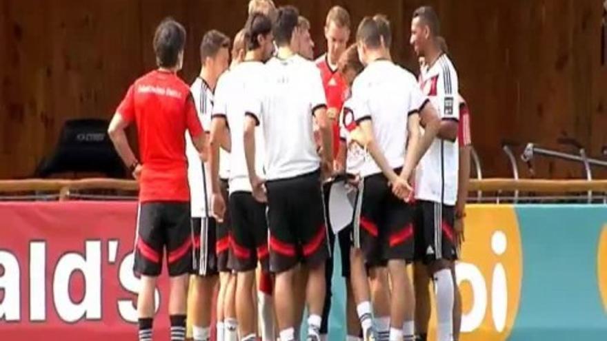 La Selección alemana se prepara para enfrentarse a Portugal