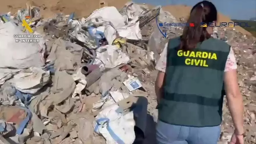 Detinguts per soterrar a Sant Esteve Sesrovires 46.000 kg de deixalles franceses