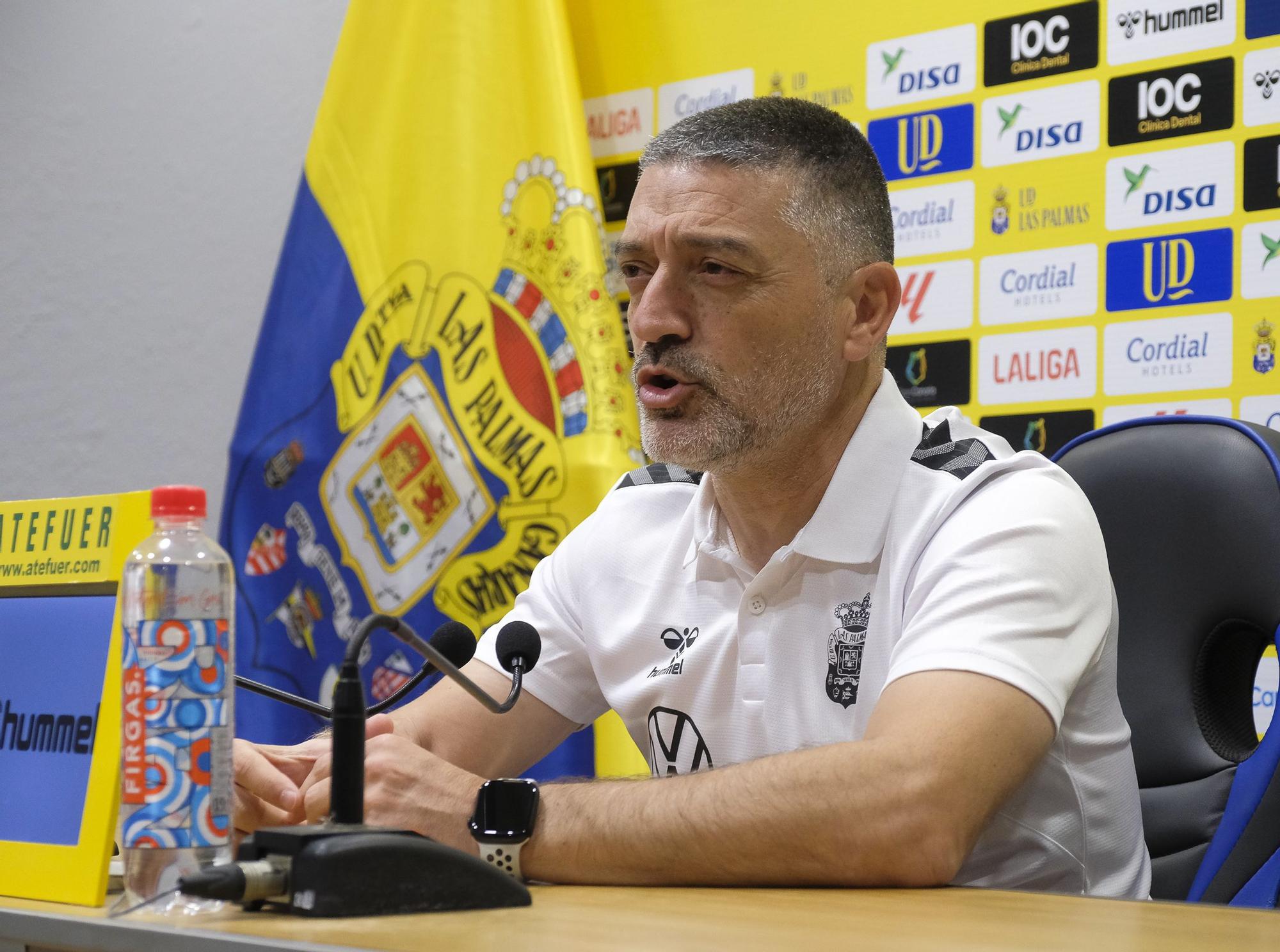 Rueda de prensa de Pimienta antes del partido ante el FC Barcelona