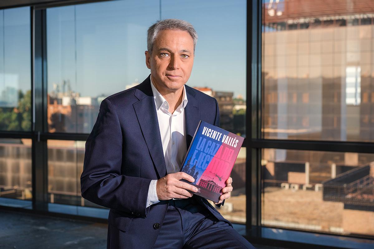 Vicente Vallés, periodista y autor de novelas de espías.