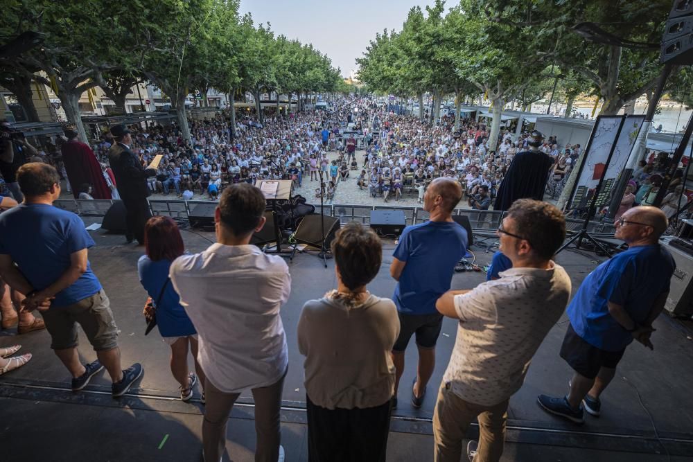 Els gegants i el pregó obren la festa major de Sant Feliu de Guíxols