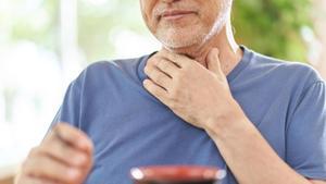 Los logopedas alertan de los peligros de no tratar a tiempo la disfagia.