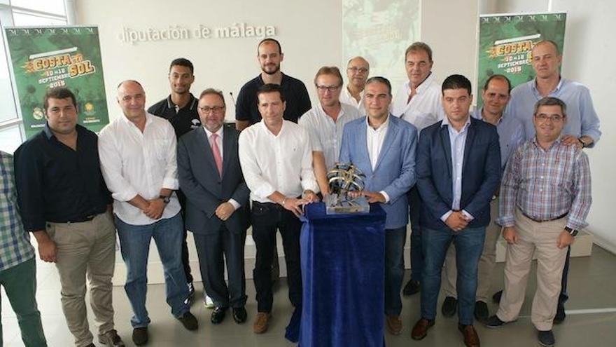 Foto de la presentación del V Torneo Costa del Sol en la sede de la Diputación.