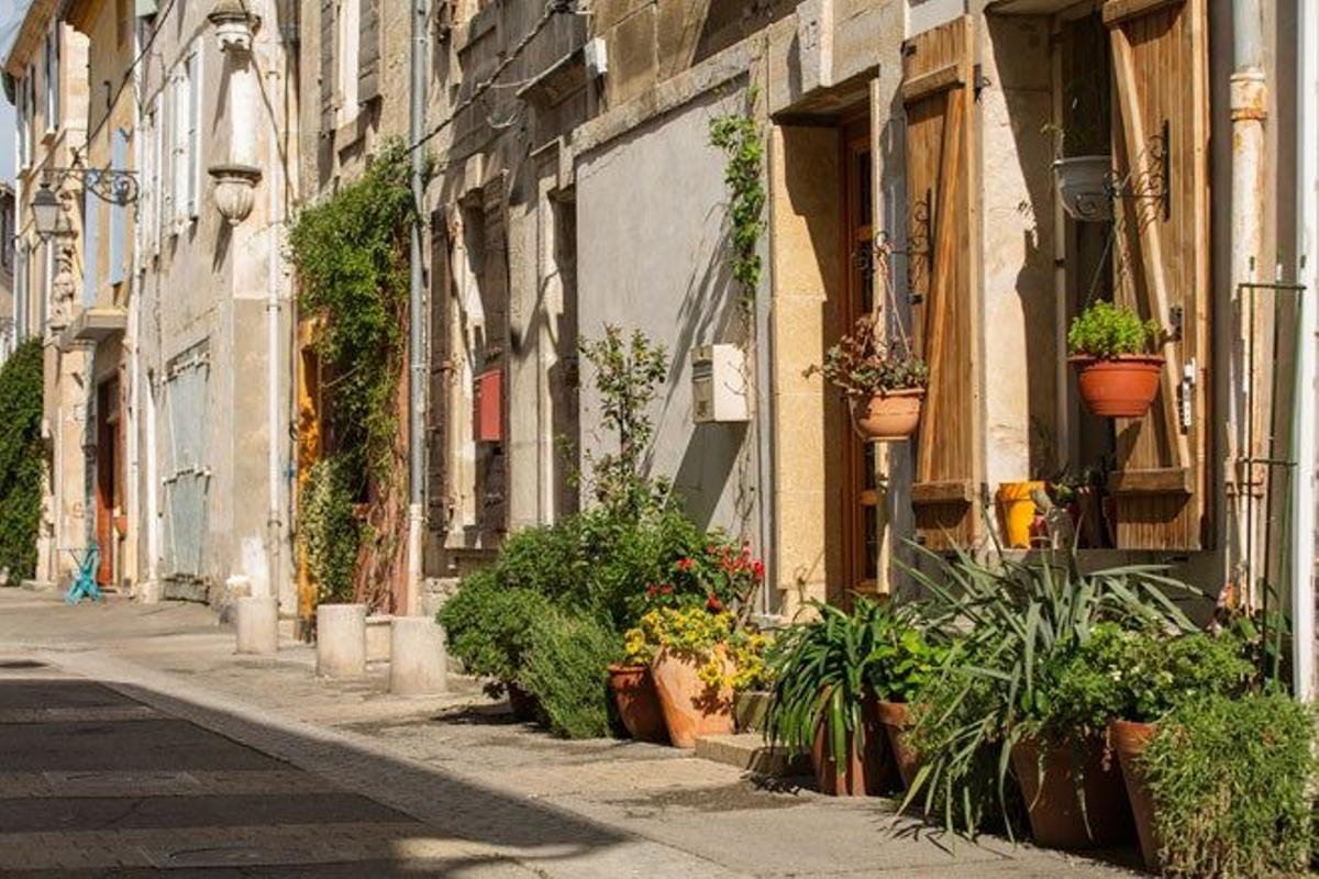 Calle en el casco histórico de Arlés.