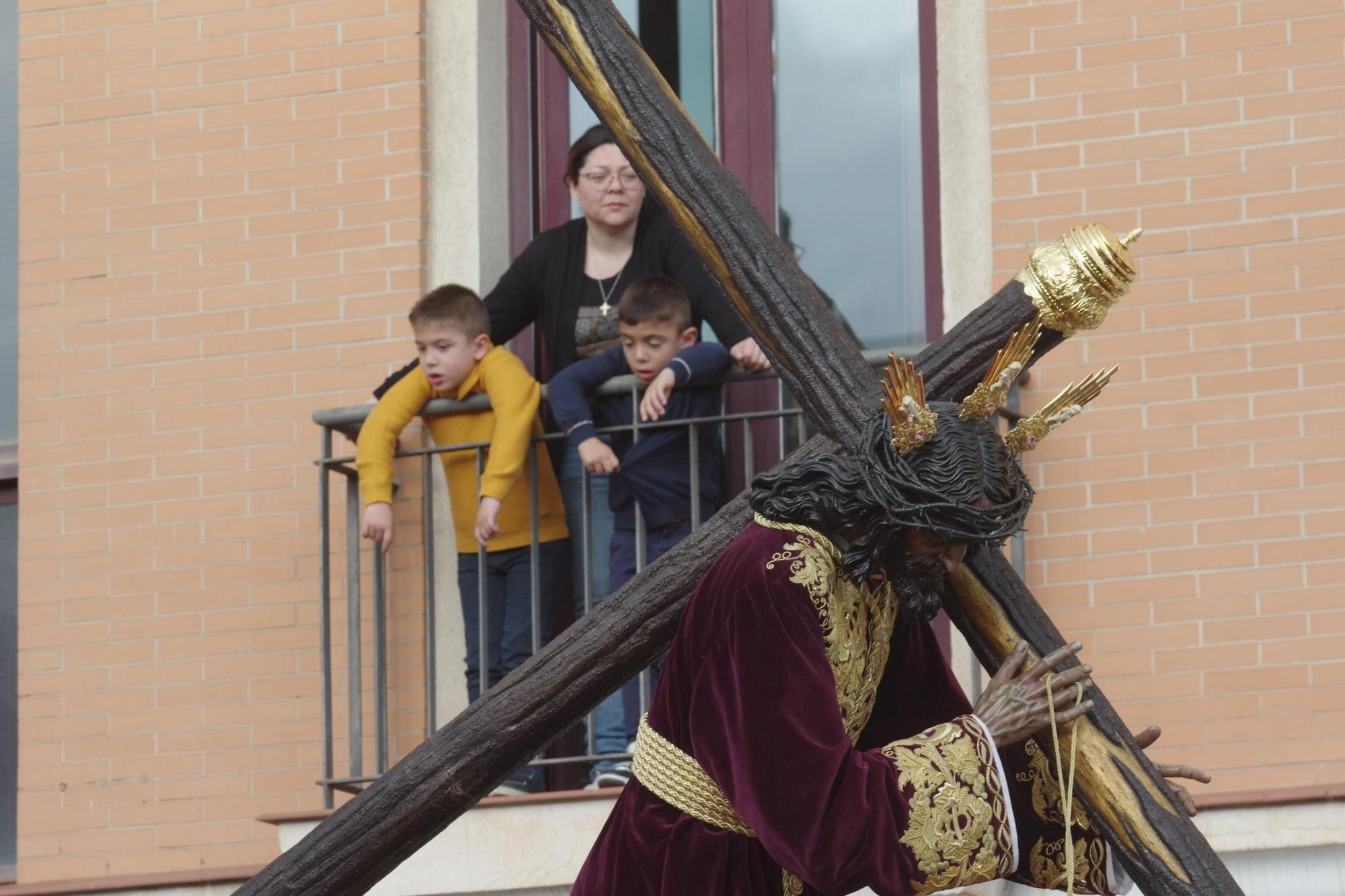 Salida de la cofradía de Viñeros, el Jueves Santo de 2024.