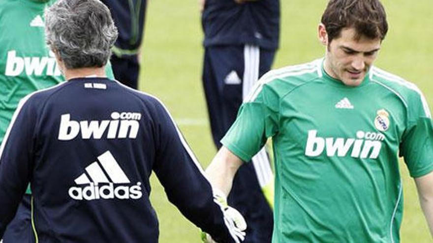 Casillas y Mourinho en una imagen de archivo