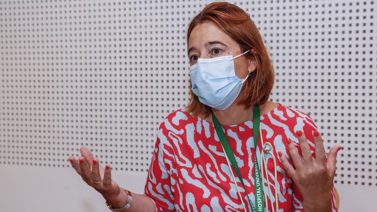 La directora del área de Salud de Cáceres, Ana Bejarano.