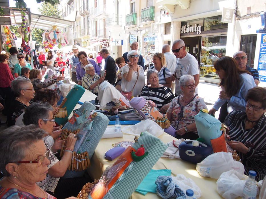 Activitats, tallers i música van omplir el carrer Nou