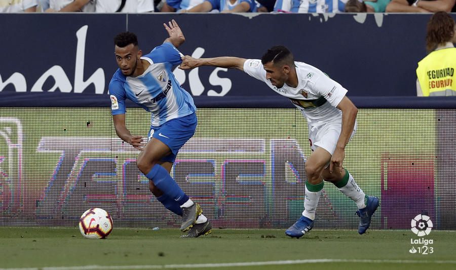 El conjunto de Víctor Sánchez del Amo concluye la liga regular con una cómoda victoria en La Rosaleda ante el Elche y se mete en los play off de ascenso como tercero. Boulahroud, Ricca e Hicham hicieron los goles blanquiazules.