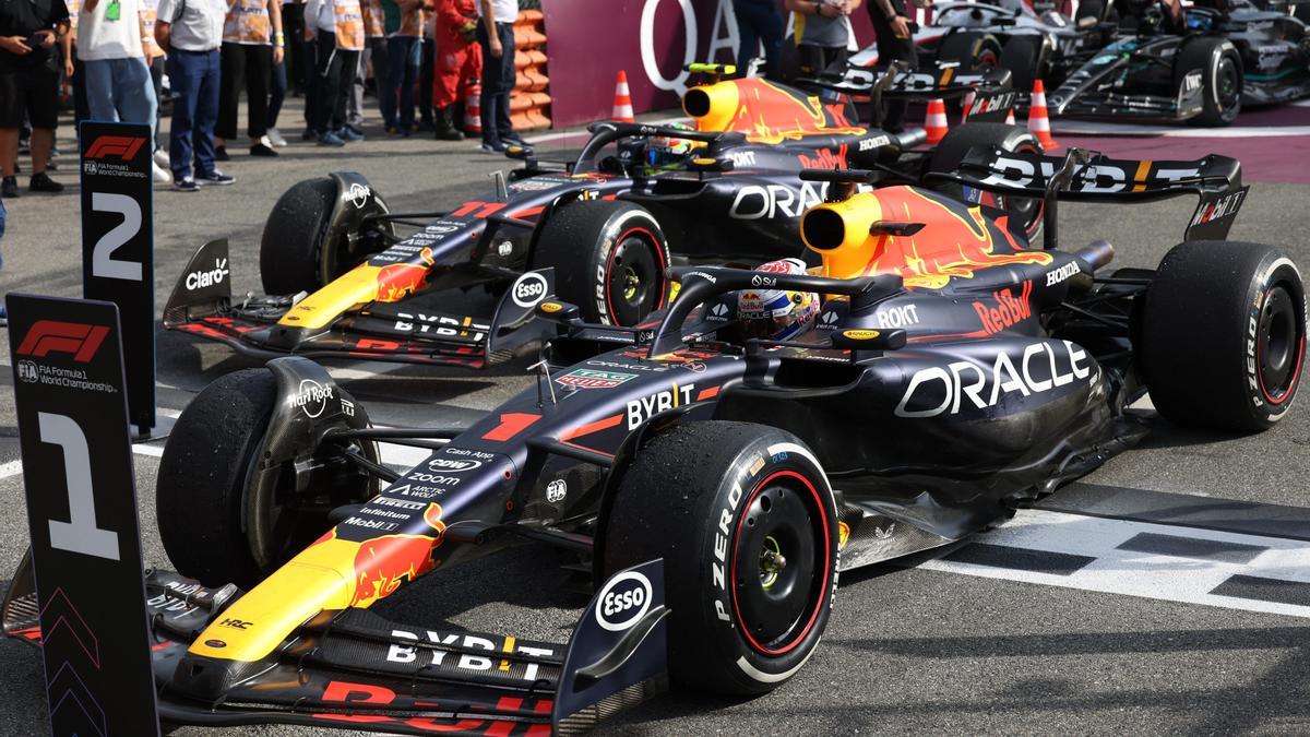 Max Verstappen y Checo Pérez firman un nuevo doblete de Red Bull