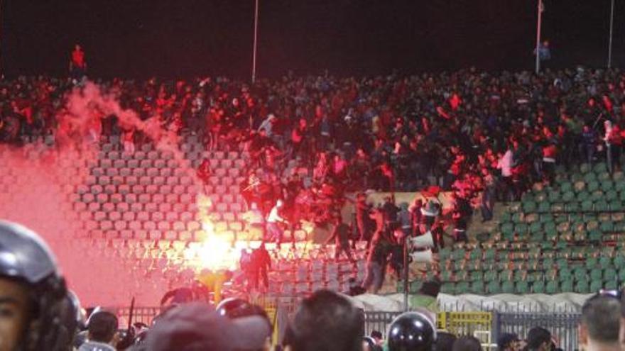 Imágenes del campo de fútbol donde estalló la tragedia.