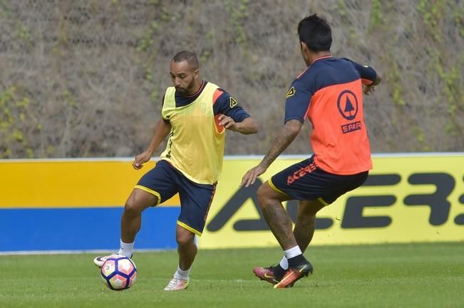 Entrenamiento de la UD Las Palmas, con el nuevo ...