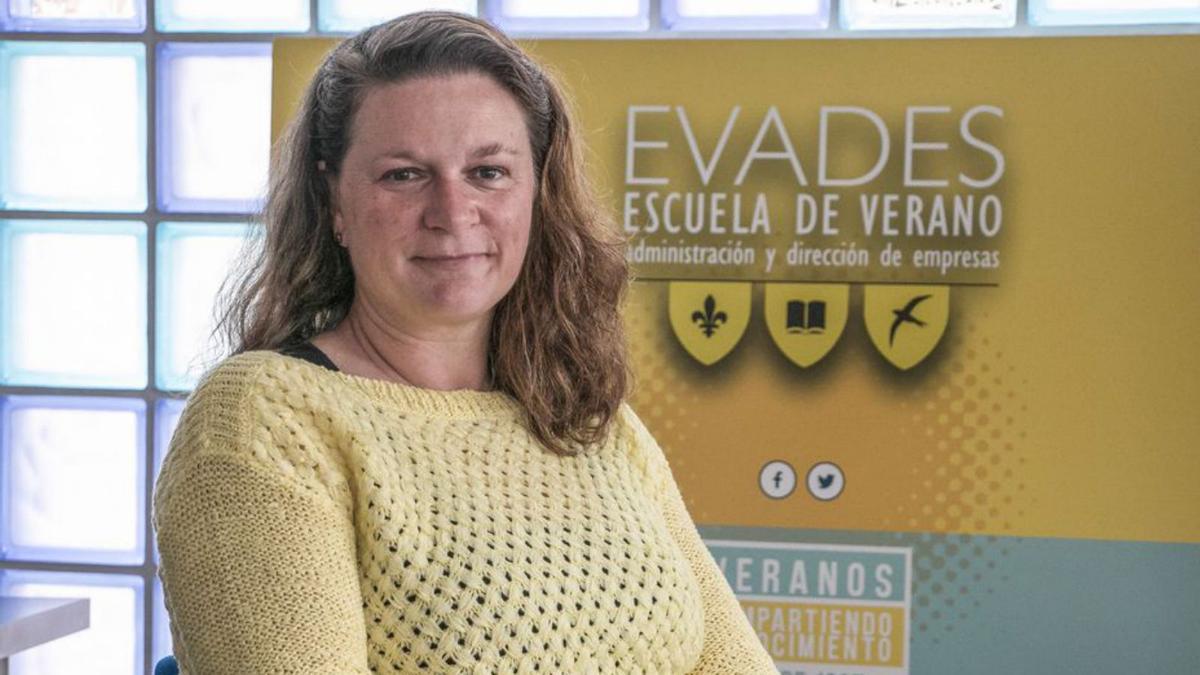 Carmen Riesgo, directora de la Escuela de Verano EVADES