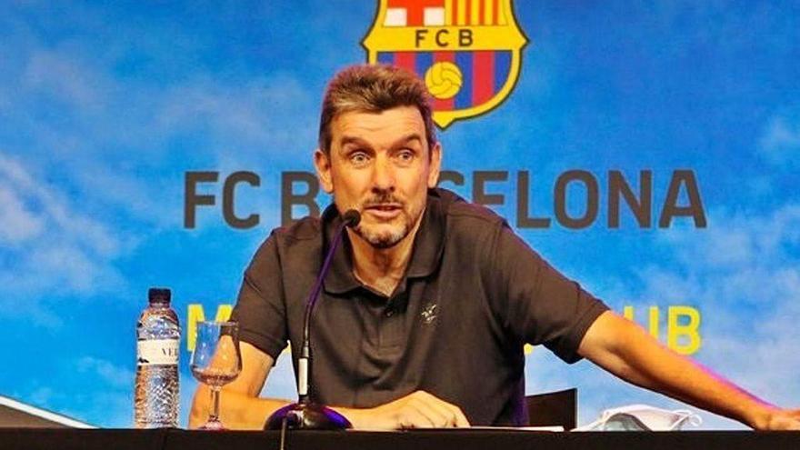 Juan Carlos Unzué, durante la rueda de prensa de ayer en el Camp Nou.