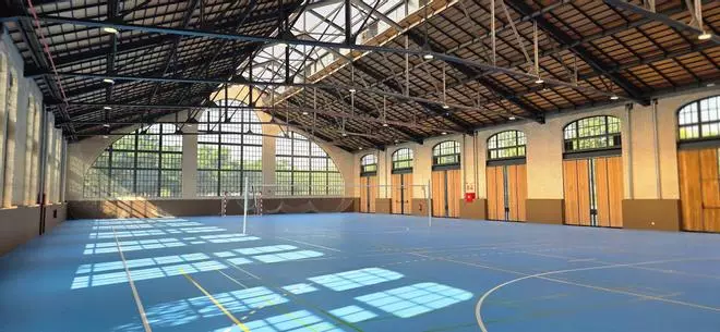 Así es el nuevo Polideportivo del Parc Central construido en un antiguo depósito de locomotoras