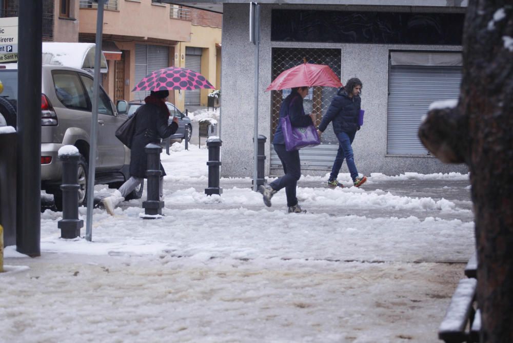 Imatges de la nevada a Sant Hilari Sacalm