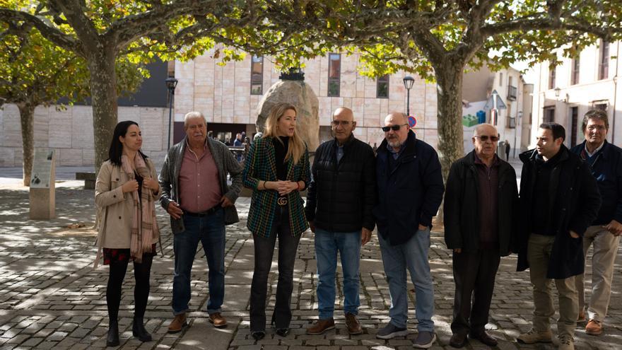 La diputada de Ciudadanos María Muñoz reclama en Zamora que el pensionista que más cobra perciba una subida menor