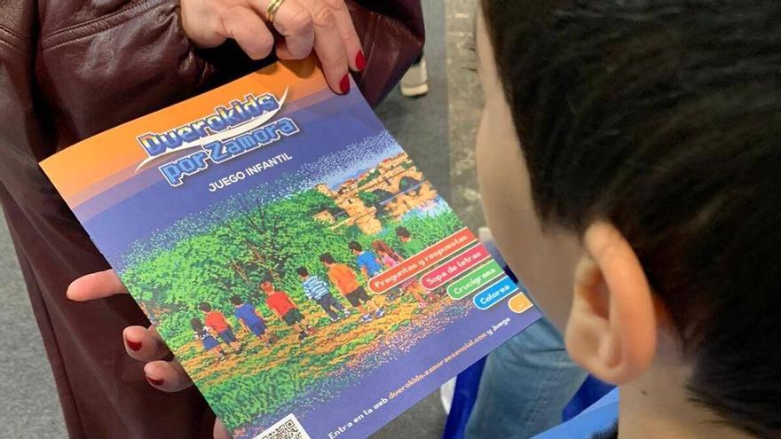 Nuevo folleto-juego infantil Duerokids por Zamora.