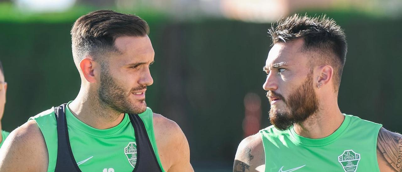 Lucas Pérez y Josan, durante un entrenamiento